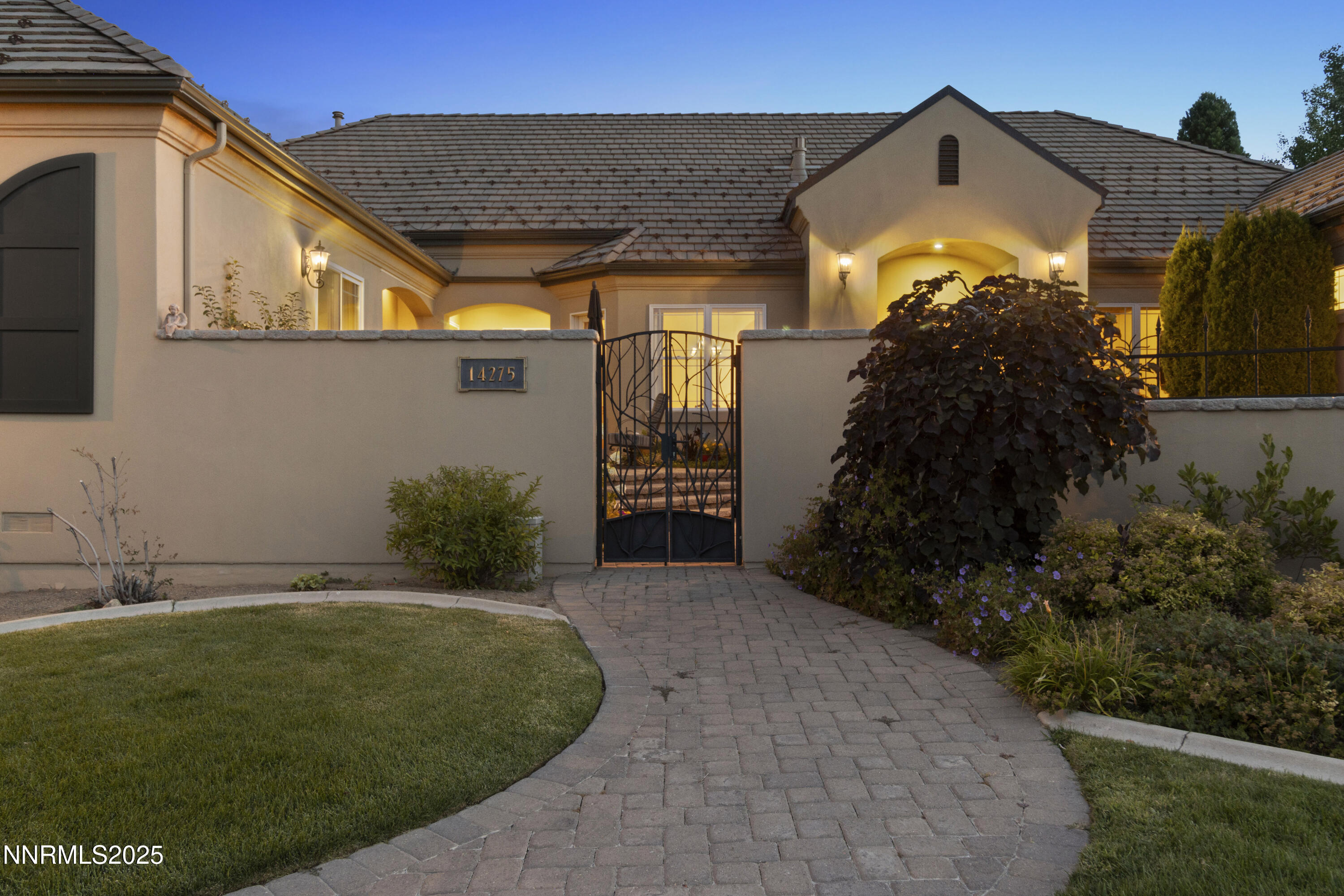 14275 Black Eagle Court Reno, NV 89511 - Photo 13 of 64 Black Eagle Dusk Front Courtyard