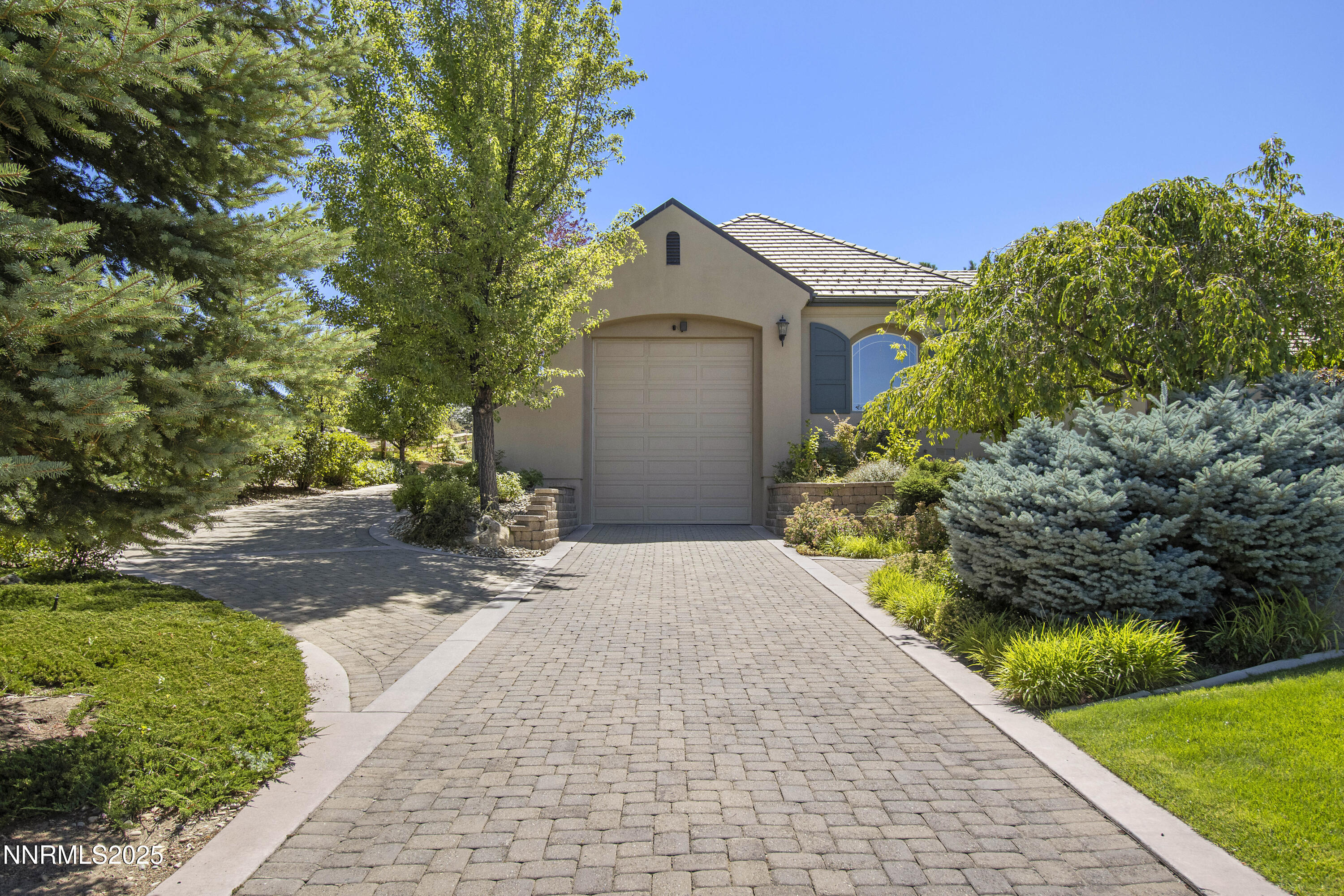 14275 Black Eagle Court Reno, NV 89511 - Photo 5 of 64 Black Eagle Daylight RV Garage