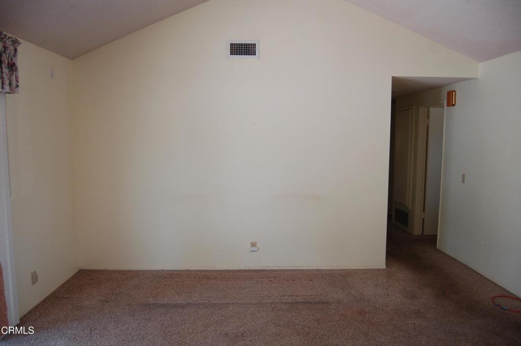 301 Geranium Place Oxnard, CA 93036 - Photo 5 of 11 DSC_1111