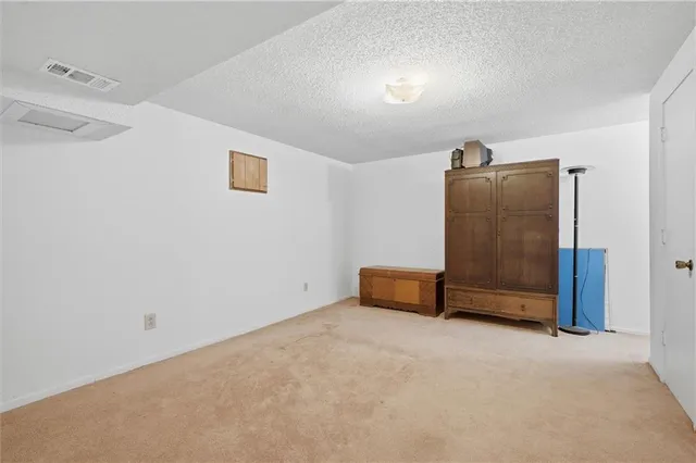 $560,000 | 15806 Northeast 176th Street, Holt, MO 64048