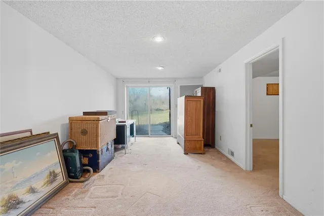 $560,000 | 15806 Northeast 176th Street, Holt, MO 64048