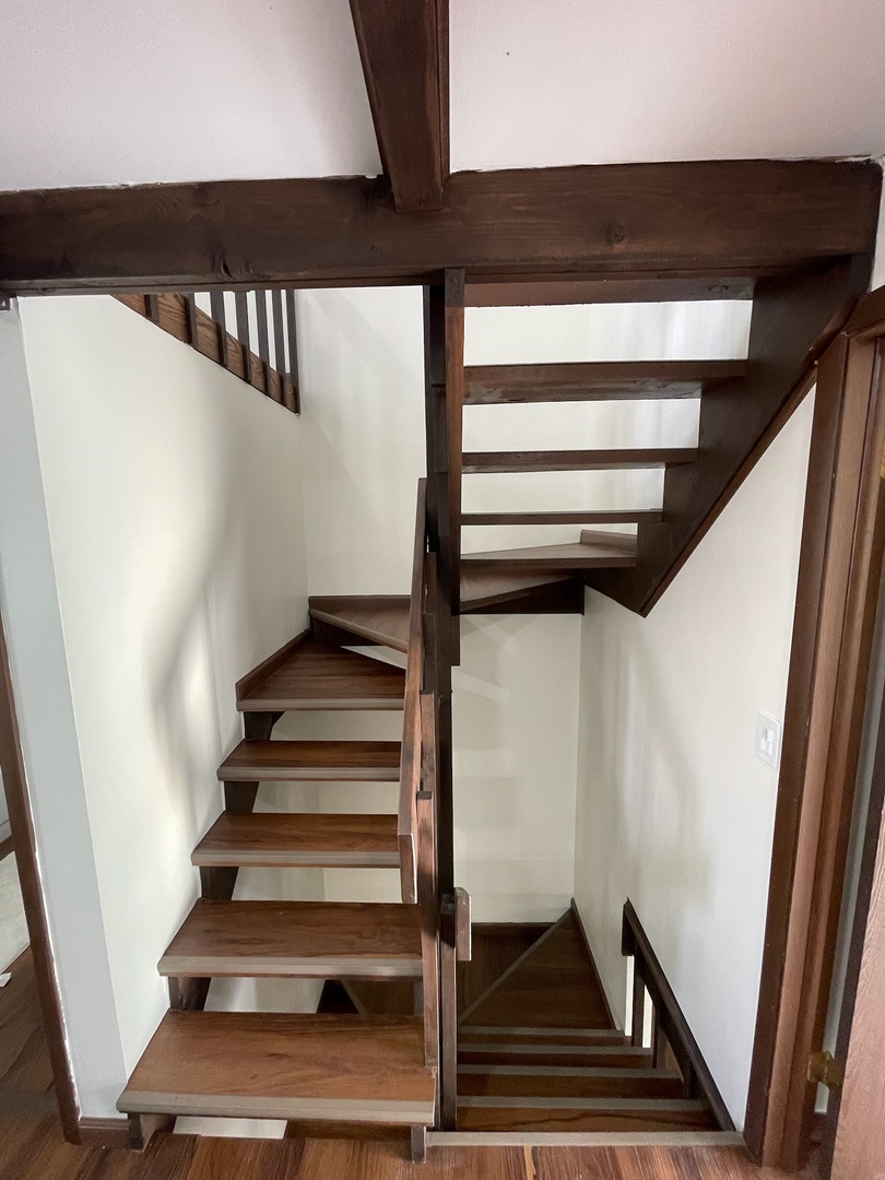 149 Forest Avenue, Unit D Fox Lake, IL 60020 - Photo 13 of 44 a view of entryway