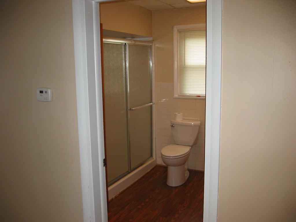 318 Riley Avenue Greenfield, IN 46140 - Photo 11 of 17 Gallery Image 11