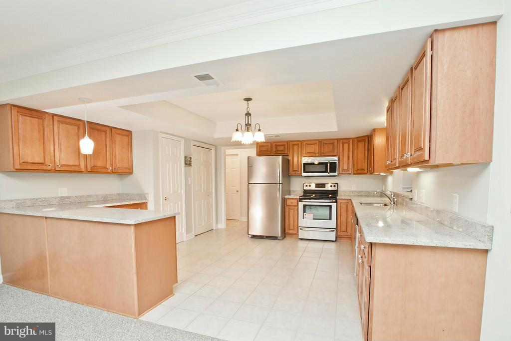 4840 Shookstown Road Middletown, MD 21769 - Photo 7 of 30 Stainless Steel appliances