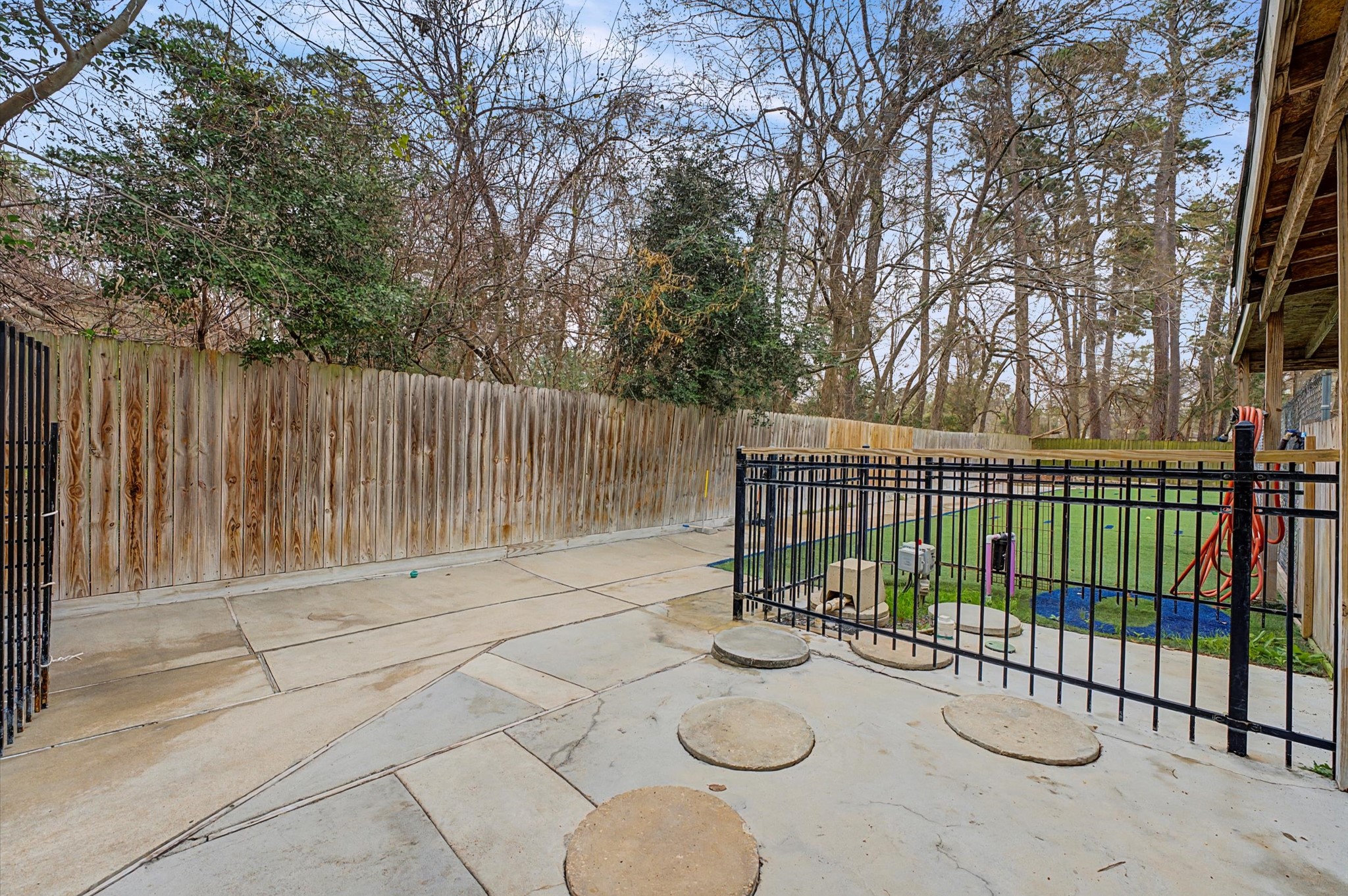 19417 Haude Road Spring, TX 77388 - Photo 15 of 29 a view of a backyard with a iron fence