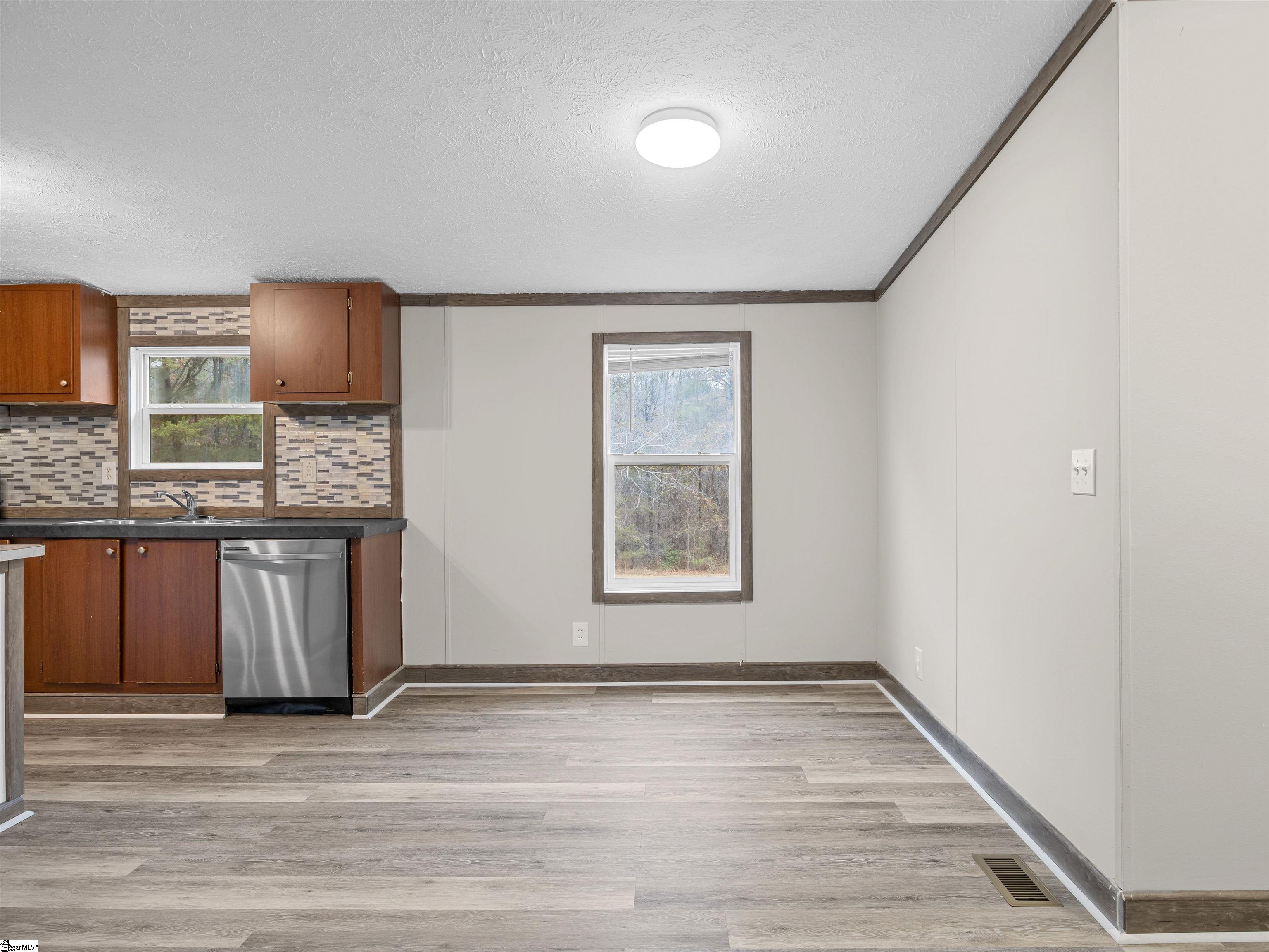 808 Old Buffalo Church Road Blacksburg, SC 29702 - Photo 11 of 50