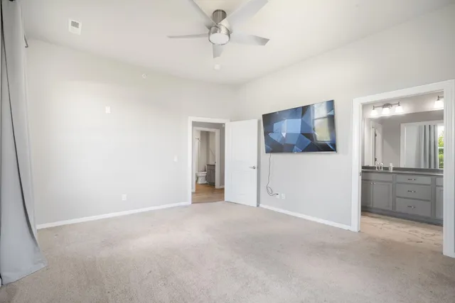 $494,999 | 2853 Fox Lake Circle, Unit 201, Waukesha, WI 53189