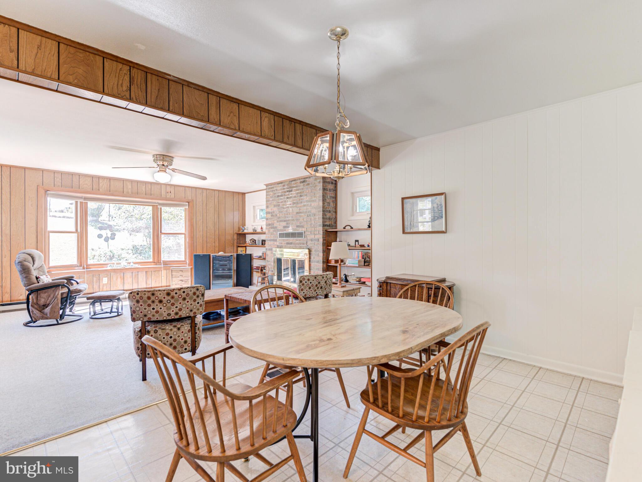 621 West Beech Road Sterling, VA 20164 - Photo 26 of 60 Eat in Kitchen