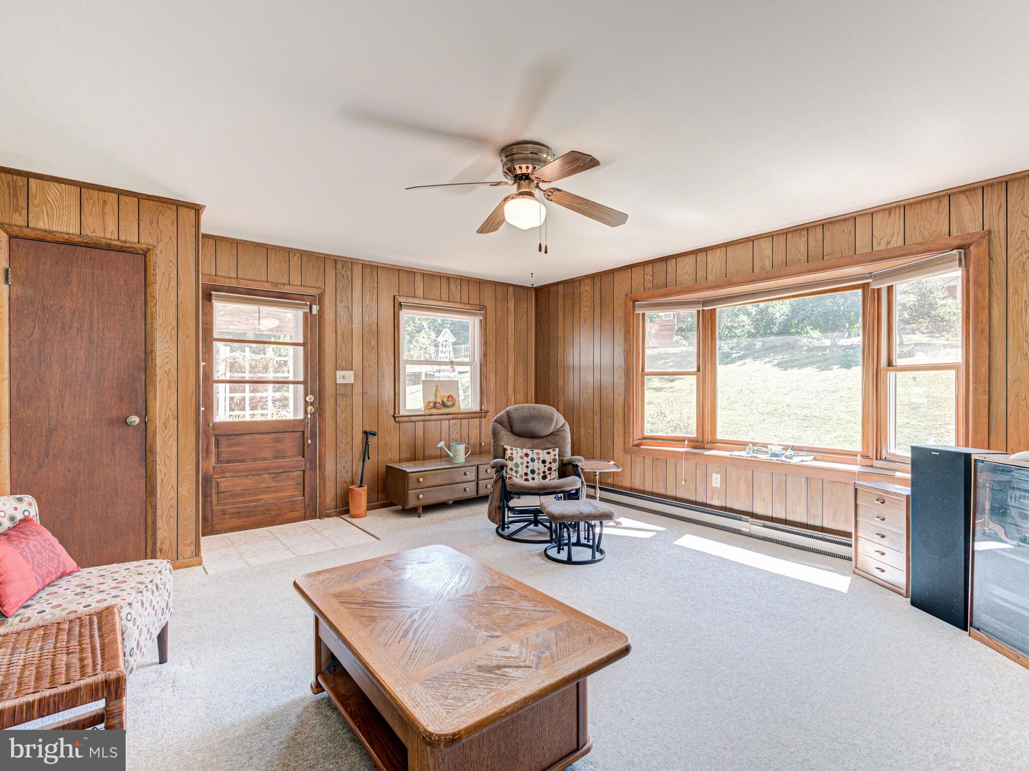 621 West Beech Road Sterling, VA 20164 - Photo 32 of 60 Family Room
