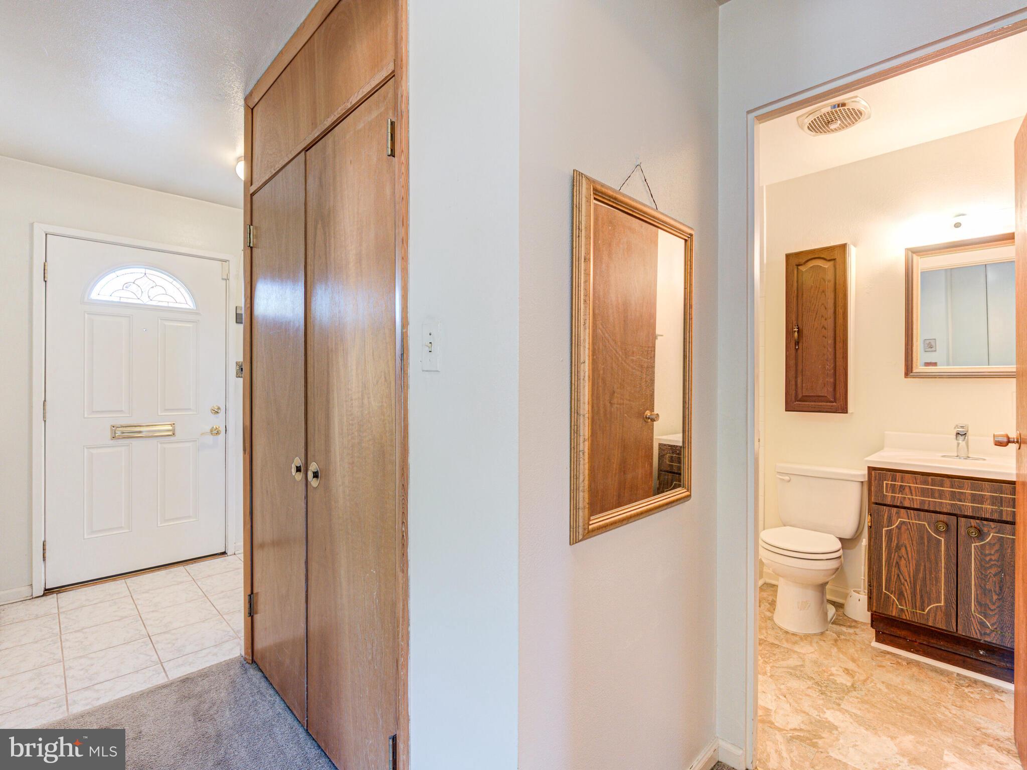621 West Beech Road Sterling, VA 20164 - Photo 43 of 60 Hall Bath