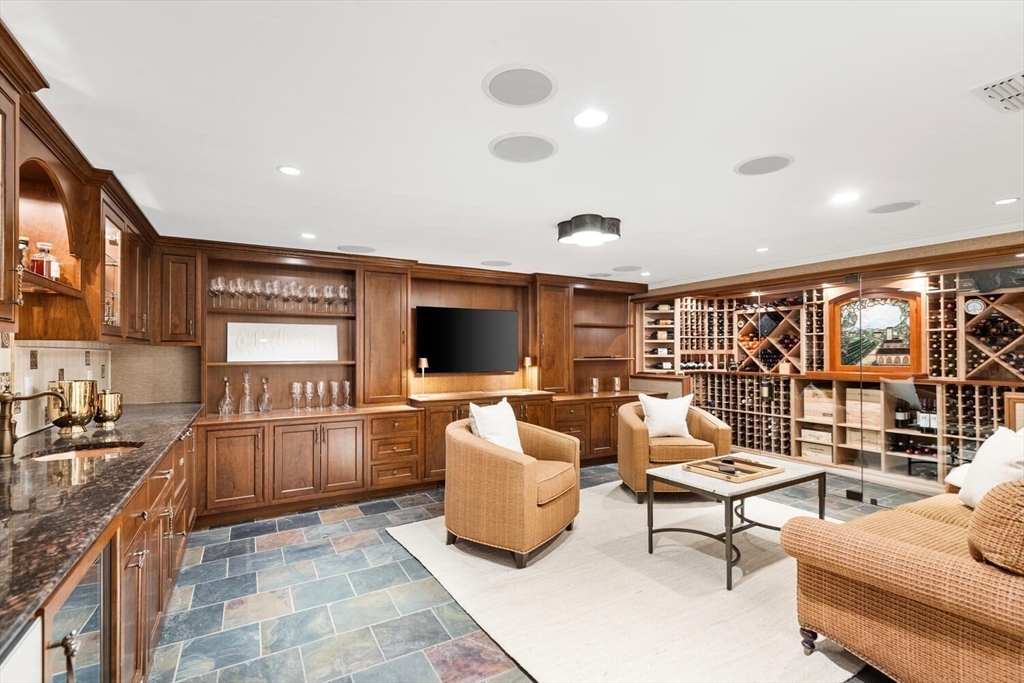 101 Draper Road Wayland, MA 01778 - Photo 25 of 40