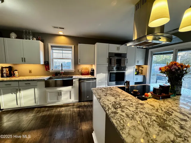 $1,850 | 211 Hidden Oaks Drive, Jacksonville, NC 28546