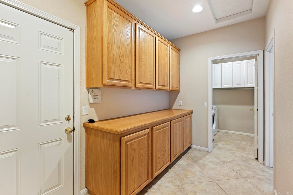 1533 Brookside Court San Marcos, CA 92078 - Photo 27 of 46