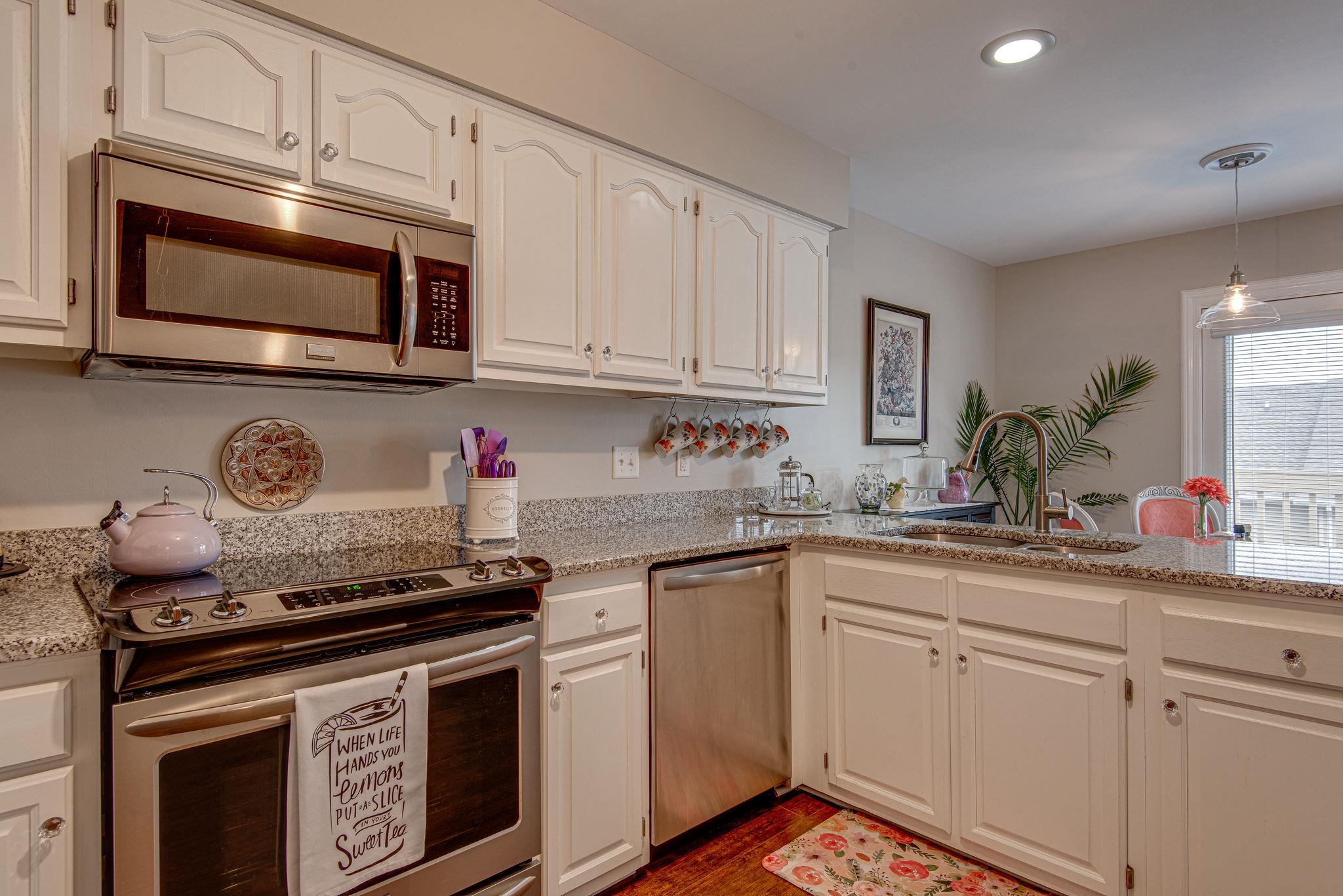 228 Pepper Ridge Circle Antioch, TN 37013 - Photo 8 of 27 Gallery Image 8
