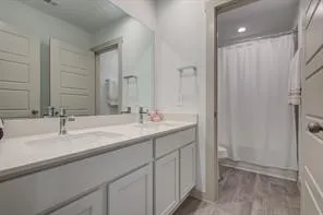 $2,900 | 327 John House Lane, Rosharon, TX 77583