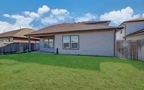 $2,900 | 327 John House Lane, Rosharon, TX 77583