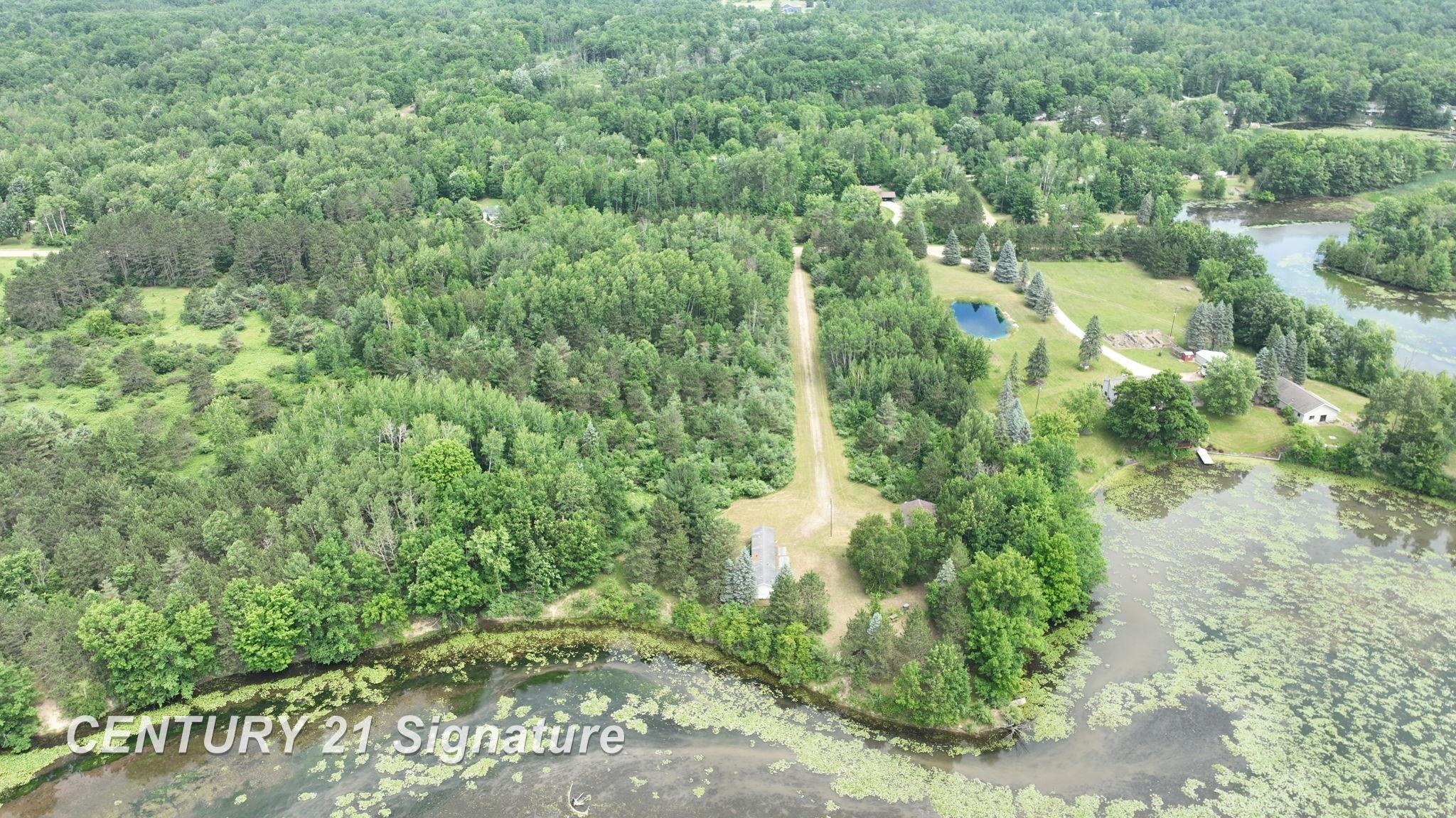 3539 Lang Road Beaverton, MI 48612 - Photo 2 of 25