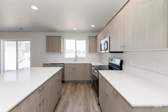 $449,990 | 4221 Hewitt Street, Caldwell, ID 83605