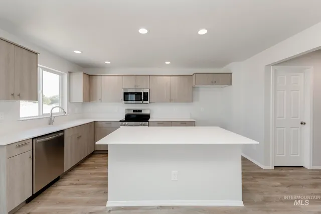 $449,990 | 4221 Hewitt Street, Caldwell, ID 83605