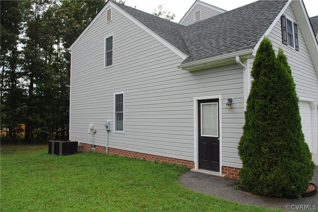 7625 Rolling Hill Road Hopewell, VA 23860 - Photo 9 of 13 Gallery Image 9