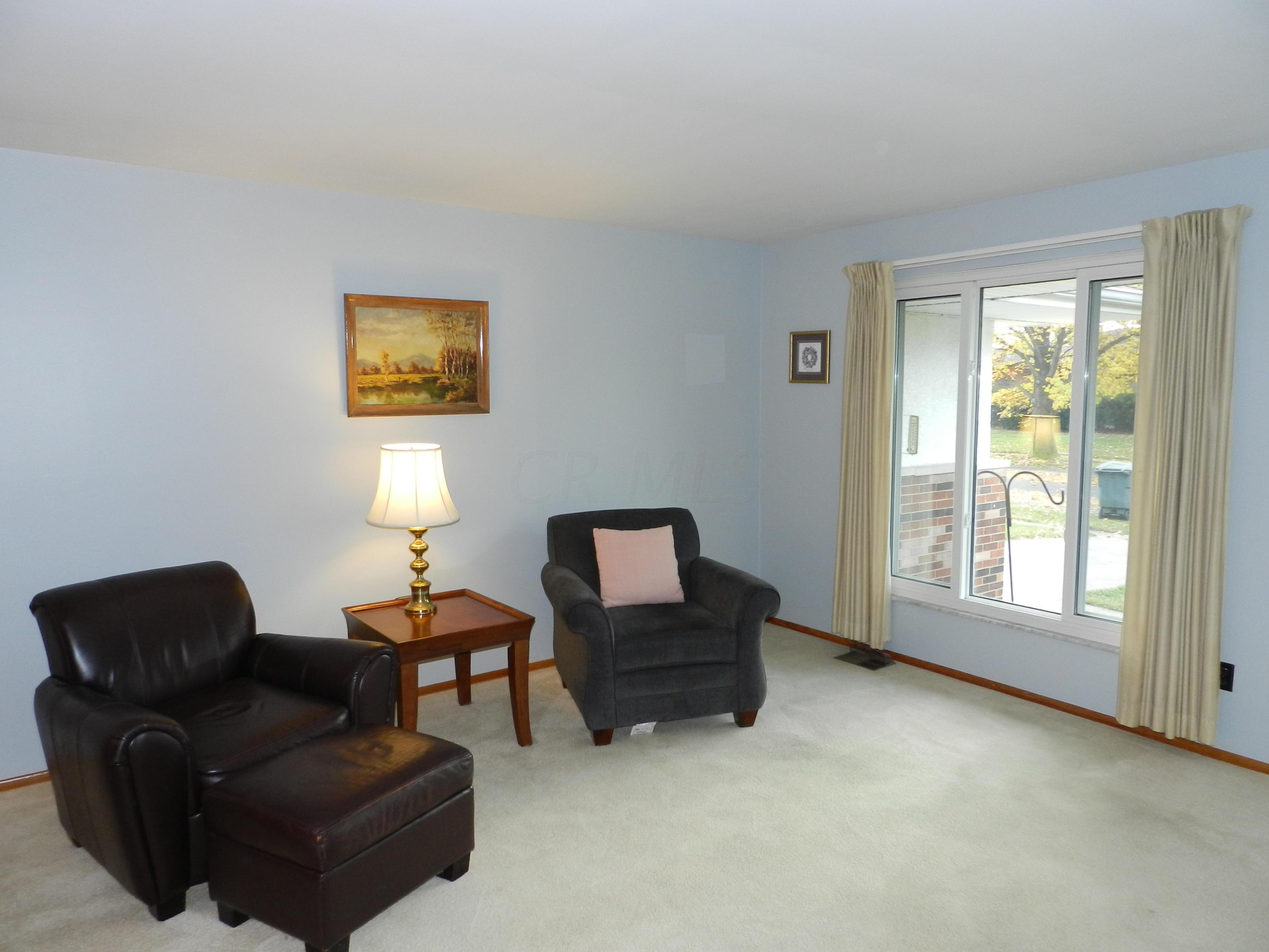 1472 Thurell Road Columbus, OH 43229 - Photo 3 of 17 Gallery Image 3