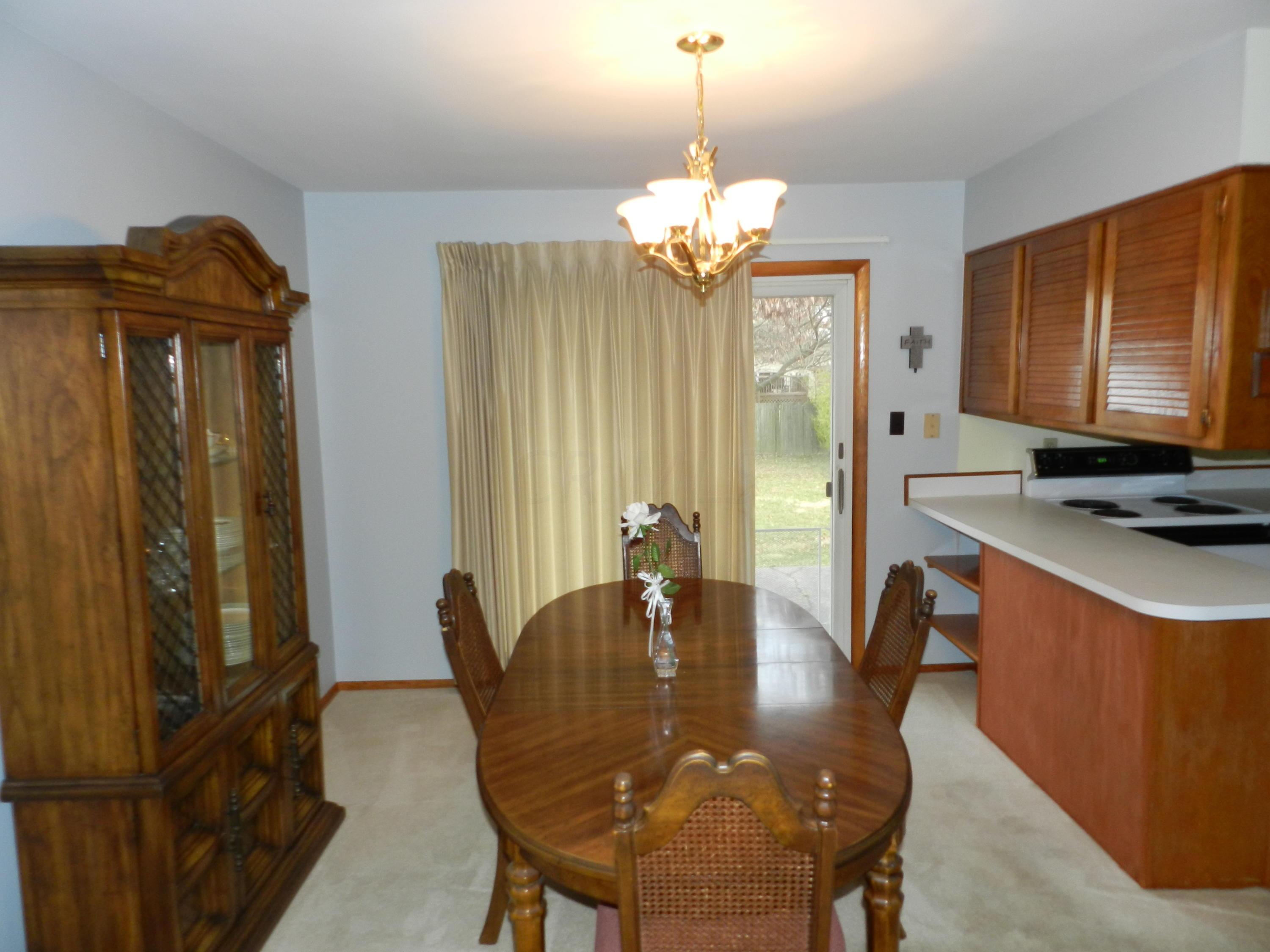 1472 Thurell Road Columbus, OH 43229 - Photo 6 of 17 Gallery Image 6