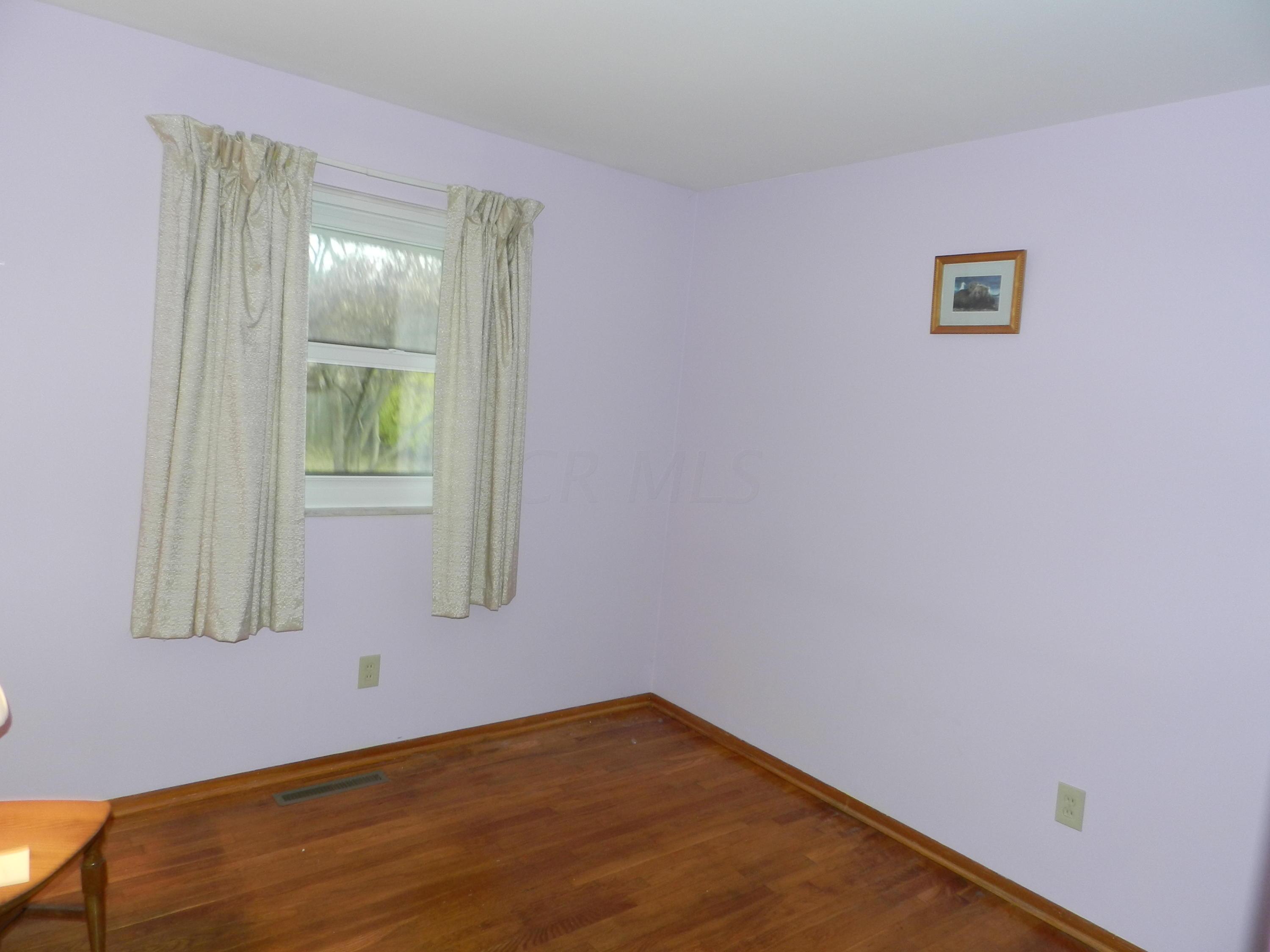 1472 Thurell Road Columbus, OH 43229 - Photo 7 of 17 Gallery Image 7