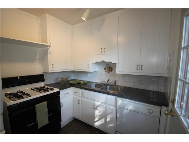 2183 Edgevale Road Columbus, OH 43221 - Photo 3 of 25