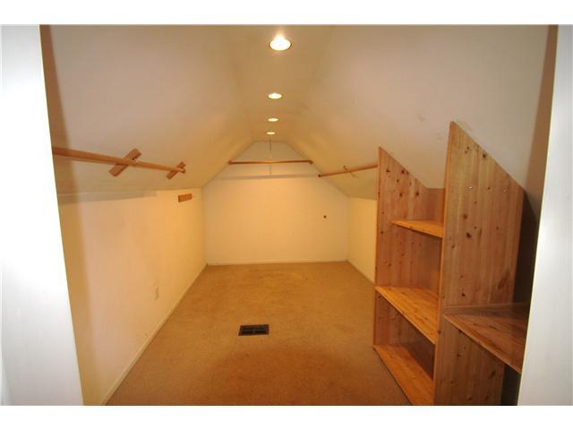 2183 Edgevale Road Columbus, OH 43221 - Photo 9 of 25