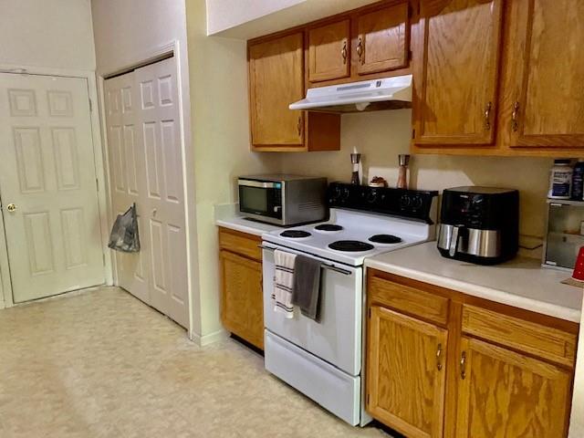 5822 Dollar Forge Drive Indianapolis, IN 46221 - Photo 11 of 17