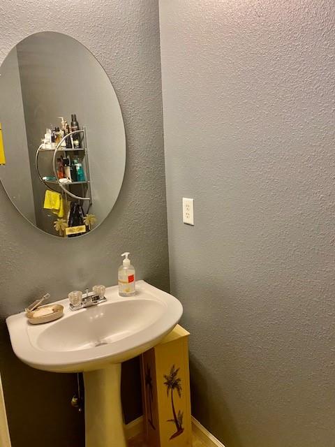 5822 Dollar Forge Drive Indianapolis, IN 46221 - Photo 8 of 17