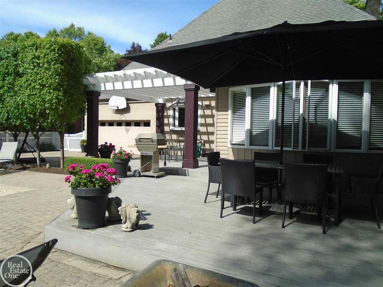671 Westchester Road Grosse Pointe, MI 48230 - Photo 60 of 71 31350780-59.JPG