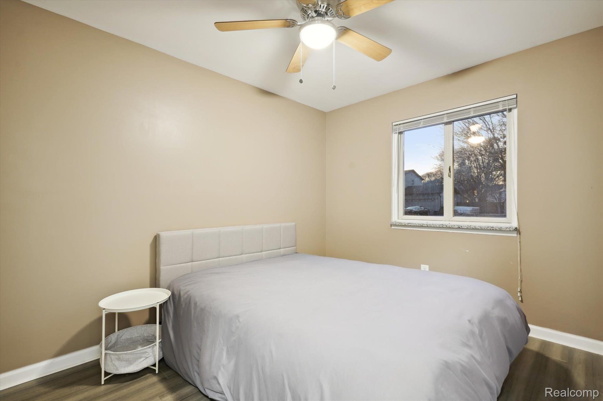 553 Buckingham Road Canton, MI 48188 - Photo 23 of 35