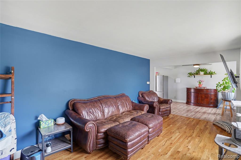 12519 Jennings Road Linden, MI 48451 - Photo 8 of 31 Gallery Image 8
