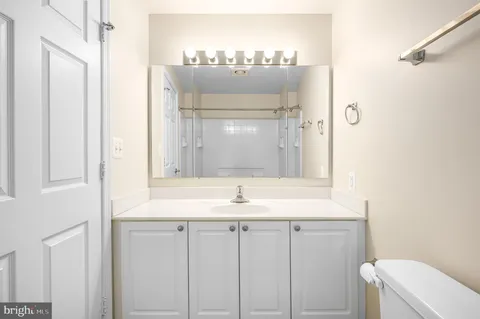 $358,500 | 19355 Cypress Ridge Terrace, Unit 404, Leesburg, VA 20176