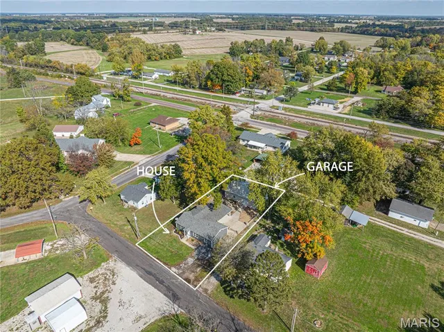 $210,000 | 308 Broadwater Street, New Florence, MO 63363