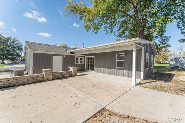 $210,000 | 308 Broadwater Street, New Florence, MO 63363