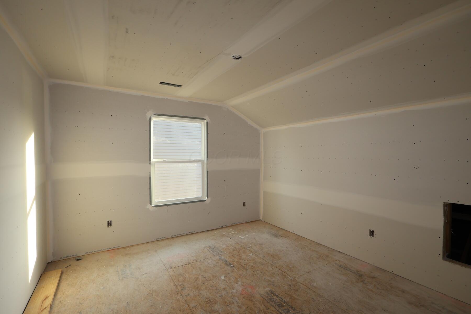 5851 Valleydale Road Powell, OH 43065 - Photo 4 of 10 Interior
