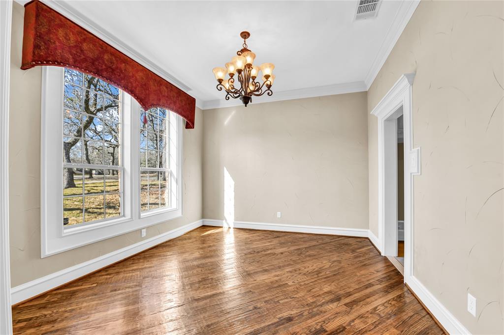 116 McClintock Court Weatherford, TX 76088 - Photo 10 of 38