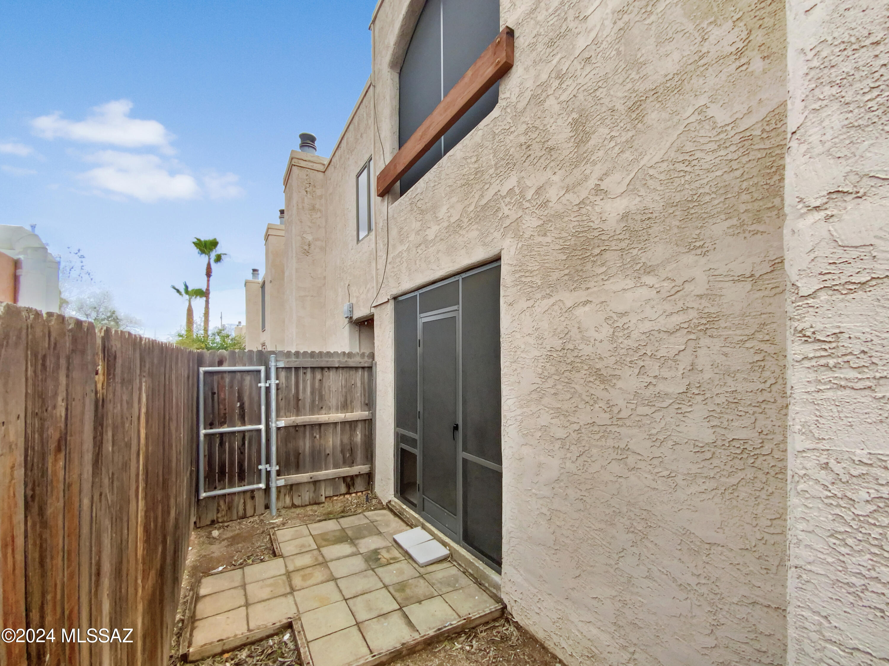 1949 North Swan Road, Unit 9 Tucson, AZ 85712 - Photo 18 of 19 Gallery Image 18