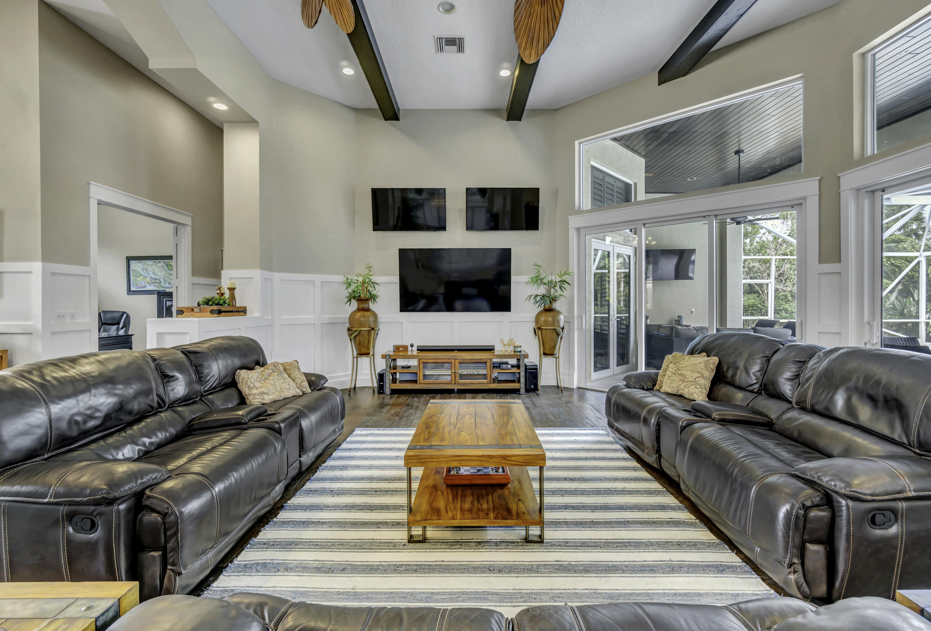 1209 Breakers W Boulevard West Palm Beach, FL 33411 - Photo 51 of 73 TV Room