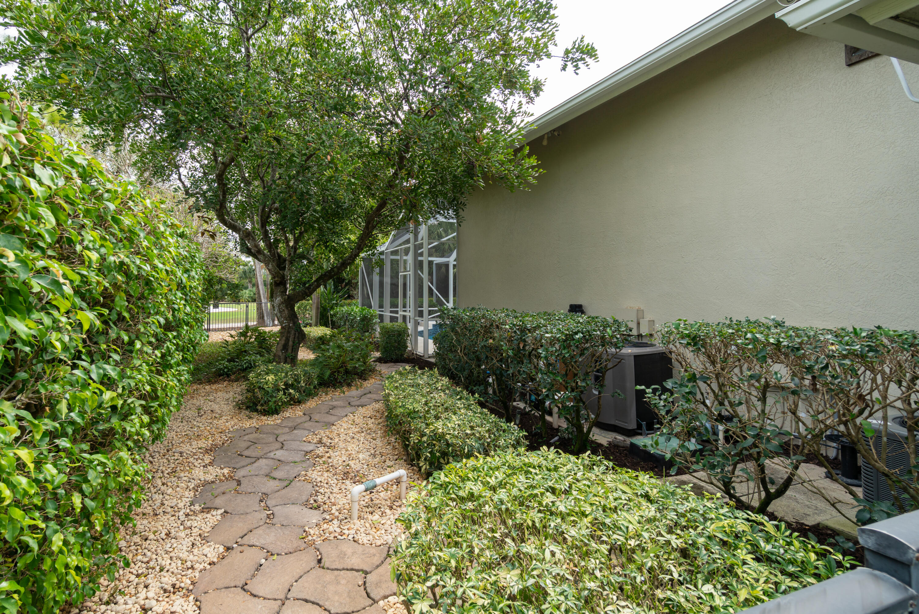 1209 Breakers W Boulevard West Palm Beach, FL 33411 - Photo 66 of 73 Backyard