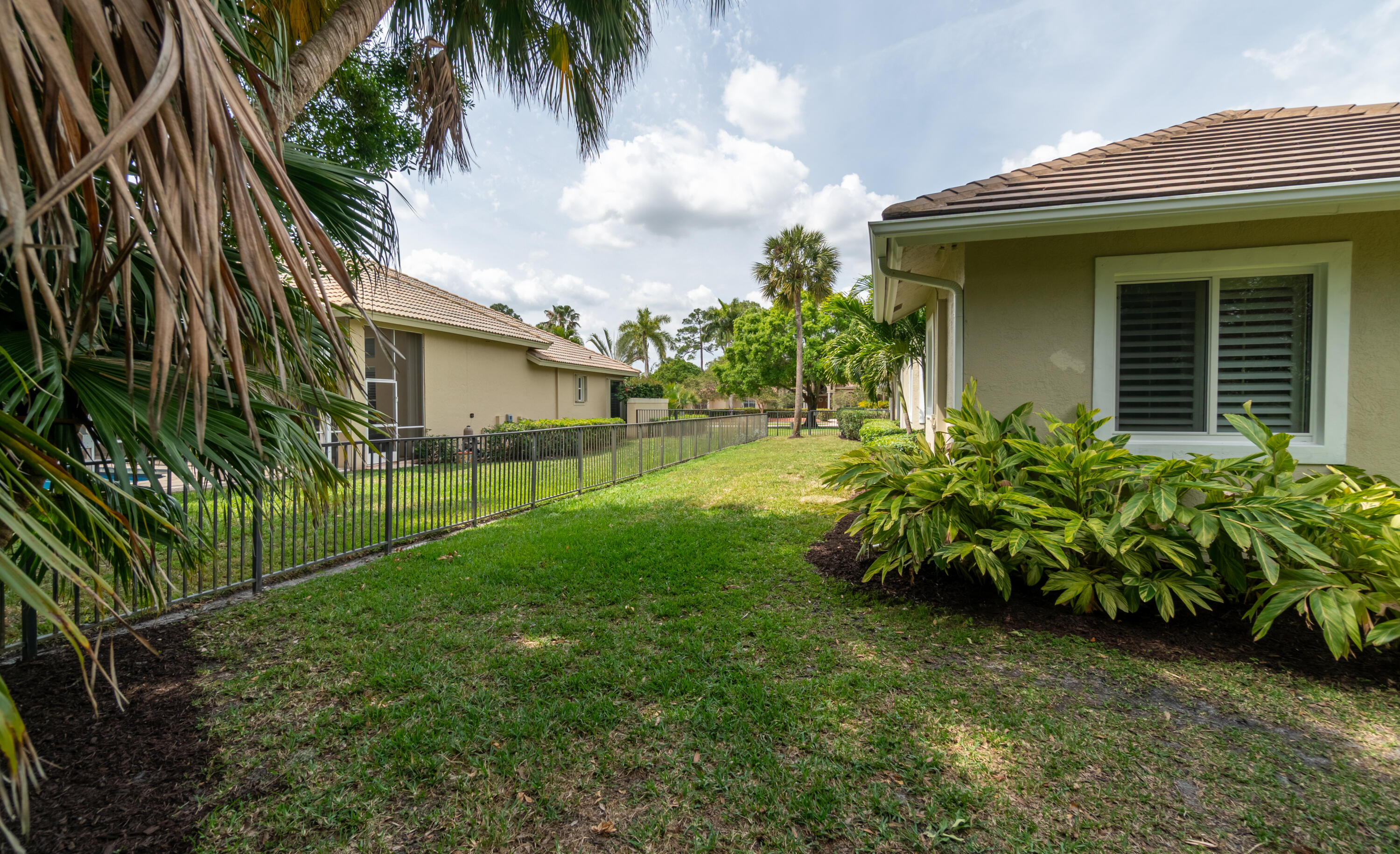 1209 Breakers W Boulevard West Palm Beach, FL 33411 - Photo 70 of 73 Backyard