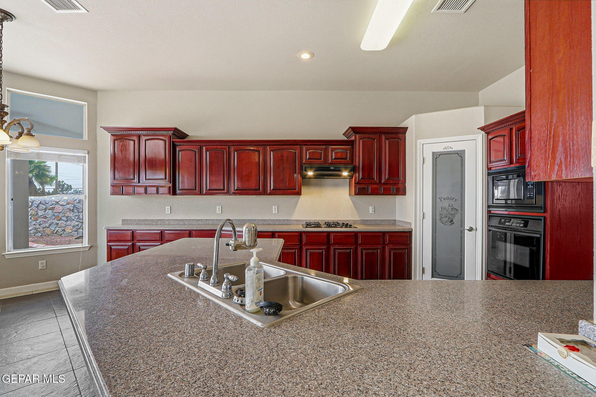 7371 9th Street Canutillo, TX 79835 - Photo 25 of 41 30-web-or-mls-IMG_4902