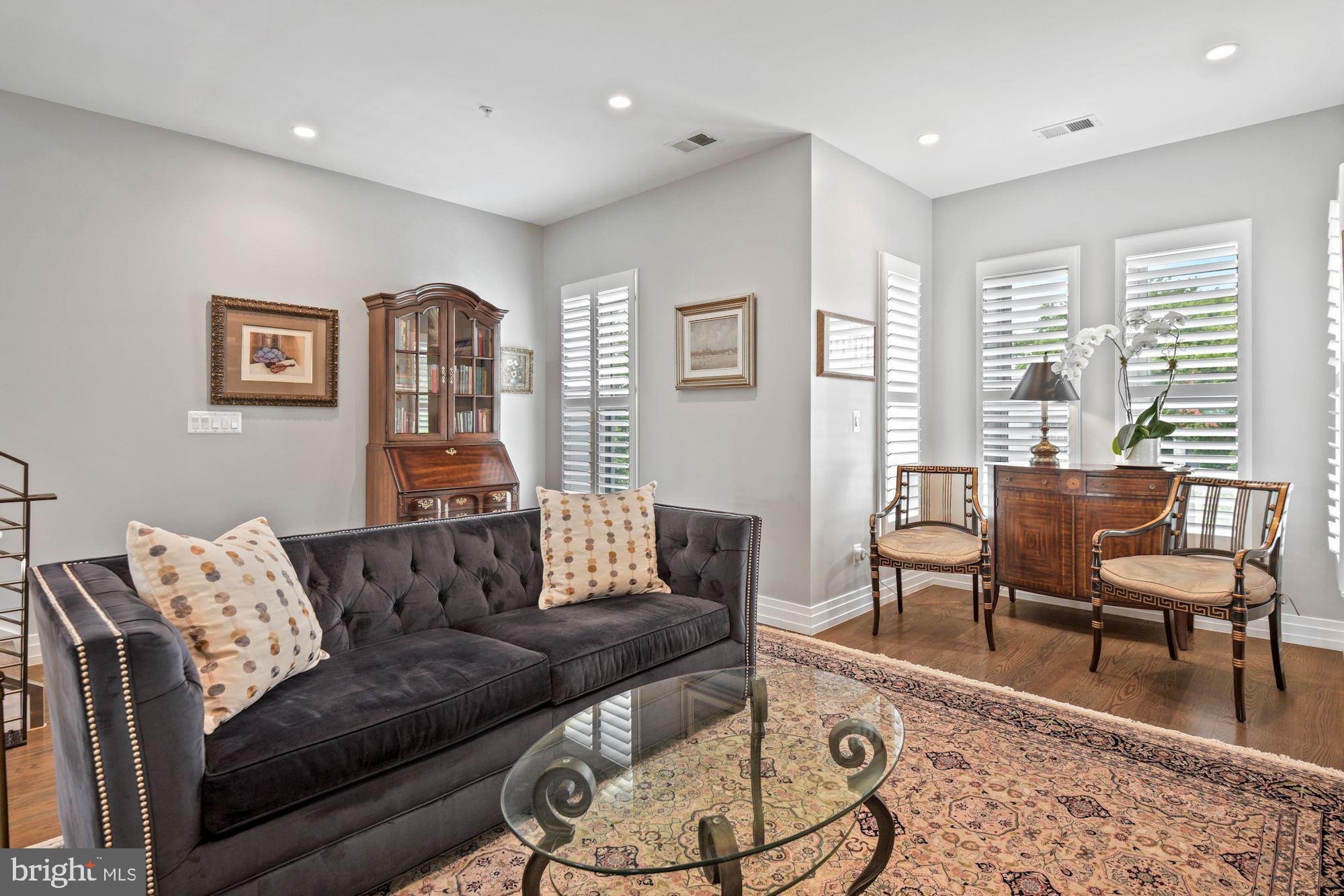 514 4th Street Southeast, Unit 200 Washington, DC 20003 - Photo 7 of 28