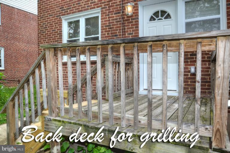 833 Benninghaus Road Baltimore, MD 21212 - Photo 12 of 30 Exterior (Rear)