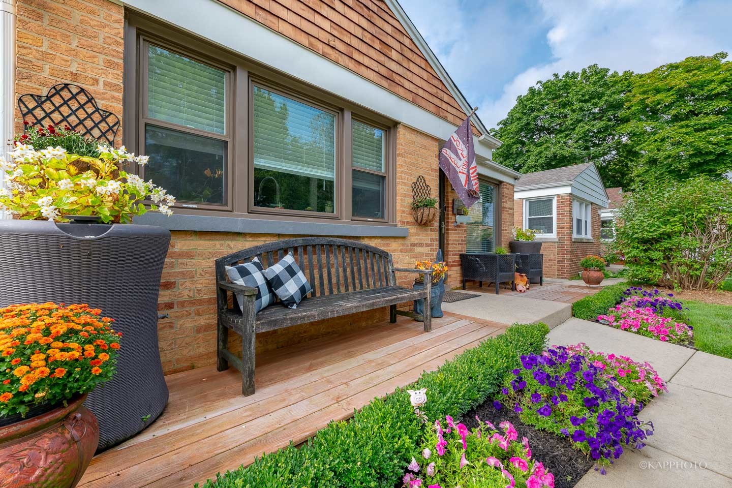 2124 Seward Street Evanston, IL 60202 - Photo 3 of 27 a view of a chairs and table in the back yard of the house