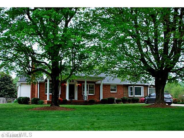 5210 Seward Road Pfafftown, NC 27040 - Photo 1 of 16 Exterior Front.