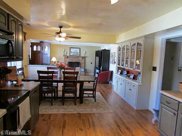5210 Seward Road Pfafftown, NC 27040 - Photo 11 of 16 Kitchen.