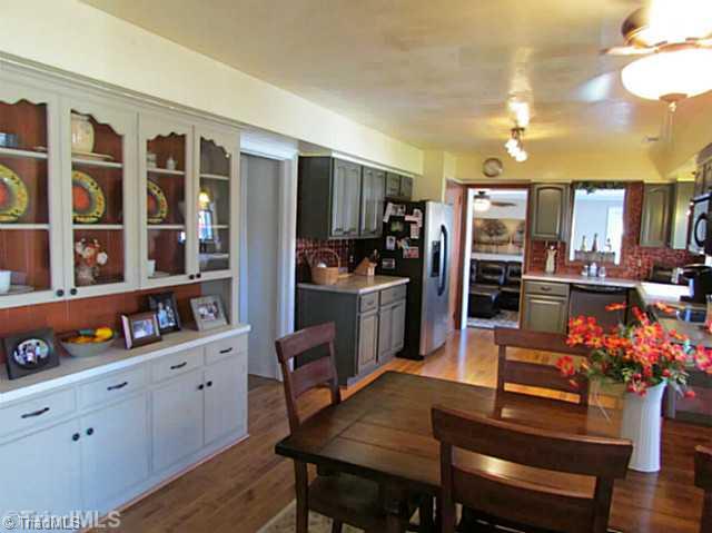 5210 Seward Road Pfafftown, NC 27040 - Photo 10 of 16 Dining Room.